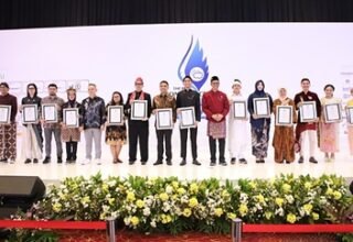 transcosmos wins two awards at the Best Contact Center Indonesia 2026