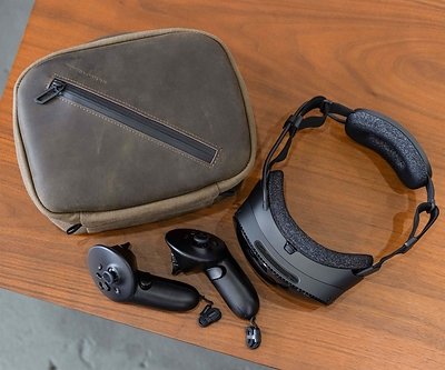 WaterField Designs Introduces Shield Case for Steam Frame VR Headset and Accessories